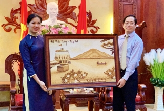 Hội LHPN Việt Nam thăm và làm việc tại tỉnh Tây Ninh