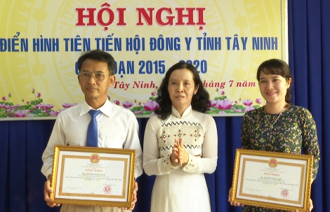 Hội Đông y tỉnh biểu dương nhiều tập thể, cá nhân điển hình tiên tiến trong phong trào thi đua