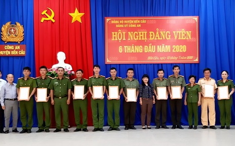 Công an Bến Cầu: Tổ chức hội nghị đảng viên 6 tháng đầu năm 2020