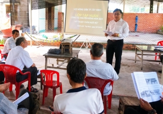 Tổ chức lớp tập huấn kỹ thuật chăn nuôi bò cho hội viên nông dân phường Ninh Sơn