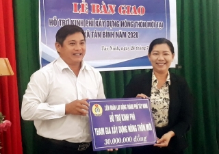 LĐLĐ thành phố Tây Ninh hỗ trợ xã Tân Bình xây dựng nông thôn mới