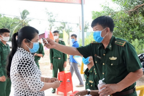 Tuyên truyền phòng chống dịch Covid-19 cho người dân biên giới