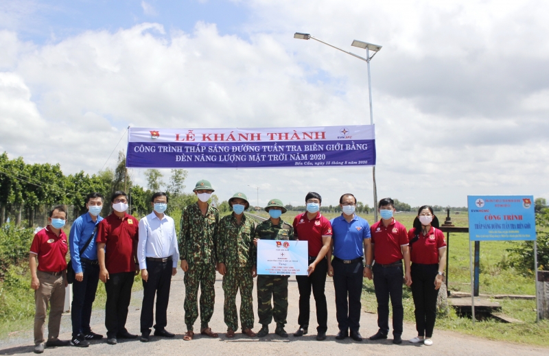 Cụm sản xuất thuộc Thành đoàn TP.HCM tổ chức “Kỳ nghỉ hồng” tại Bến Cầu