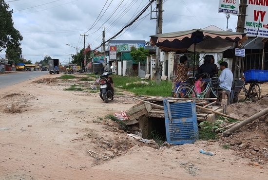 Nguy cơ tai nạn giao thông luôn chực chờ