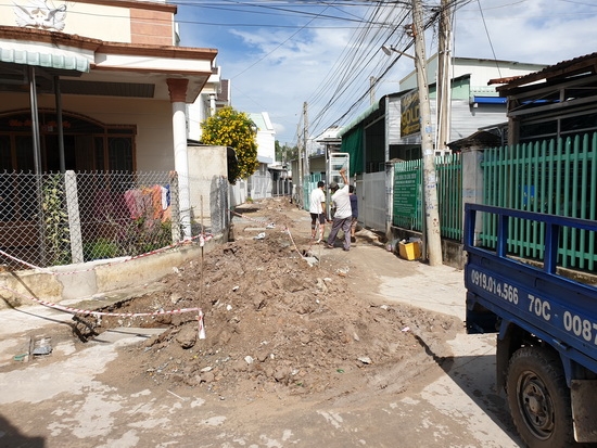 Thi công hệ thống thoát nước chưa bảo đảm an toàn giao thông