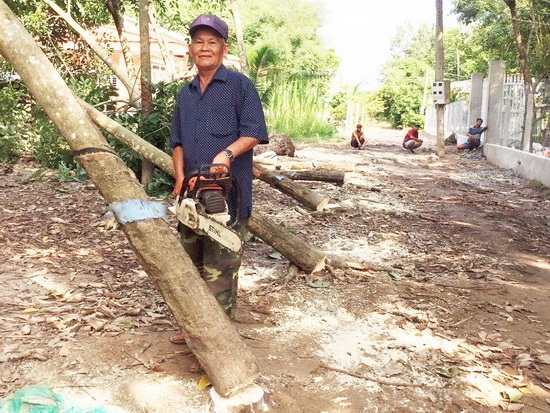 Rủ nhau hiến đất làm đường