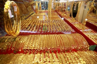 Giá vàng trong nước giảm 250.000 đồng/lượng