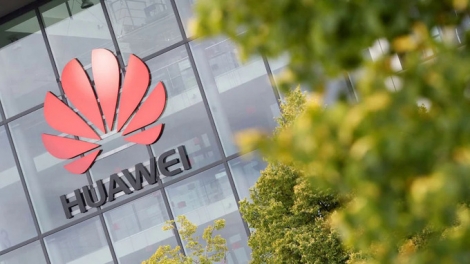Samsung, LG ngừng bán tấm nền smartphone cho Huawei