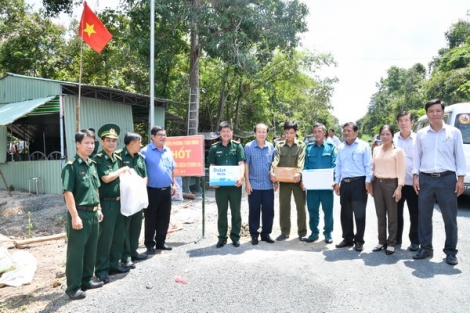 Thêm một công trình “Nước ngọt vùng biên” tặng quân–dân biên giới Tây Ninh