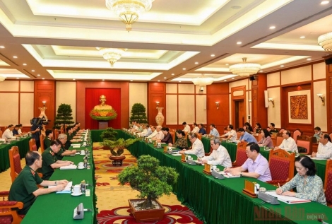 Bộ Chính trị đã làm việc với 43 đảng bộ trực thuộc Trung ương về chuẩn bị Đại hội