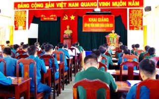 Khai giảng lớp tiếng Khmer cho LLVT huyện Tân Châu