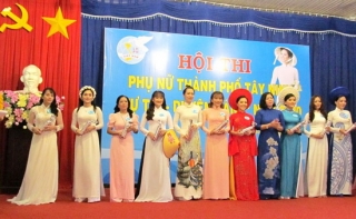 Phụ nữ Thành phố khoe sắc trong hội thi “Phụ nữ thành phố Tây Ninh tự tin - duyên dáng”
