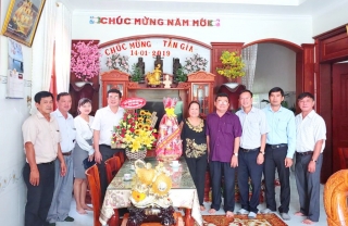 Trảng Bàng thăm, chúc mừng các doanh nghiệp nhân ngày doanh nhân Việt Nam