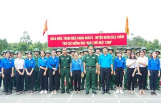 Đoàn cơ sở Trung đoàn 5 phối hợp với Huyện đoàn Châu Thành tổ chức hoạt động “Ngày chủ nhật xanh”