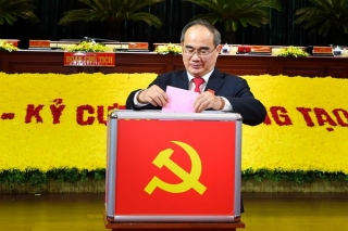 Đồng chí Nguyễn Thiện Nhân, Ủy viên Bộ Chính trị tiếp tục theo dõi chỉ đạo Đảng bộ TPHCM cho đến khi kết thúc Đại hội đại biểu toàn quốc lần thứ XIII của Đảng