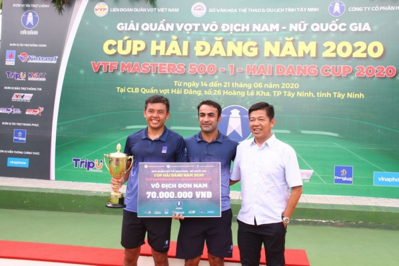 Công ty BABOLAT Việt Nam ký kết hợp đồng với các thành viên CLB Hải Đăng