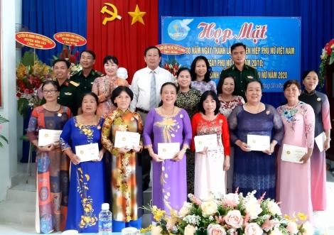 Tân Châu, Bến Cầu, TP.Tây Ninh: Họp mặt kỷ niệm 90 ngày thành lập Hội LHPN Việt Nam 20.10