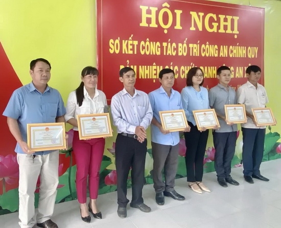 Châu Thành: Sơ kết việc  thực hiện Đề án bố trí Công an chính quy đảm nhiệm chức danh Công an xã