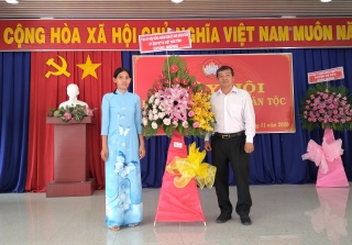 Tham dự Ngày hội Đại đoàn kết toàn dân tộc tại xã Bàu Đồn (Gò Dầu)