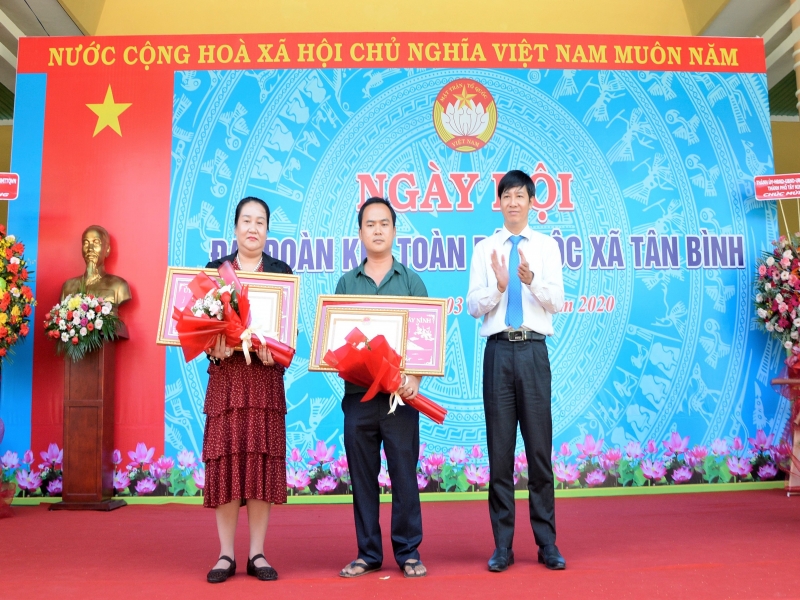 Dự Ngày hội đại đoàn kết toàn dân tộc xã Tân Bình (TP. Tây Ninh)