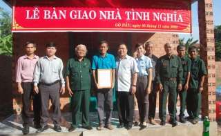 Trao nhà tình nghĩa tại xã Thanh Phước, huyện Gò Dầu