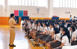 Thành đoàn Tây Ninh tuyên truyền phòng, chống tệ nạn ma túy và đảm bảo an toàn giao thông cho hơn 500 học sinh