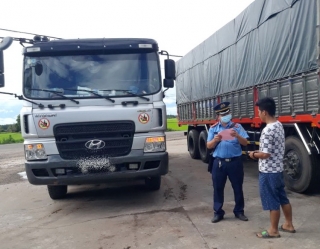 11 tháng, xử phạt 528 trường hợp xe chở hàng quá tải