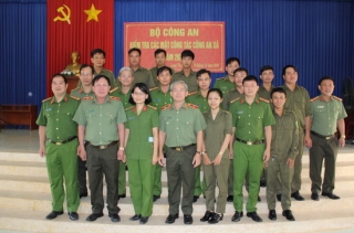 Bộ Công an kiểm tra và làm việc tại Công an xã Long Thuận