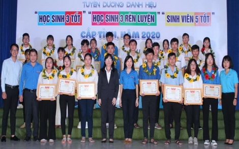 Tuyên dương "Sinh viên 5 tốt", "Học sinh 3 rèn luyện", “Học sinh 3 tốt” cấp tỉnh