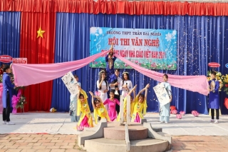 Trường THPT Trần Đại Nghĩa: Hội diễn văn nghệ và Họp mặt giáo viên chào mừng ngày Nhà giáo Việt Nam 20.11