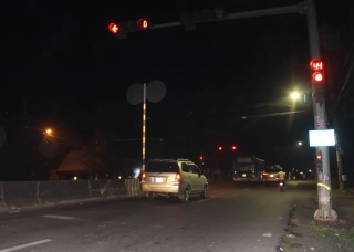 Hoà Thành: Đèn tín hiệu giao thông bị lỗi