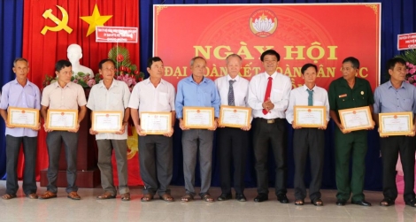 Gò Dầu tổ chức thành công Ngày hội Đại đoàn kết toàn dân tộc năm 2020