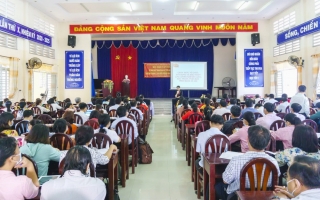 Tân Châu tập huấn việc sử dụng mạng xã hội cho giáo viên