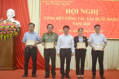 Năm 2020: Hòa Thành có 10 tổ chức cơ sở Đảng đạt “Trong sạch vững mạnh” tiêu biểu