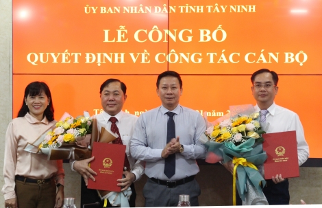 Ông Trương Văn Hùng làm Chánh Văn phòng UBND tỉnh