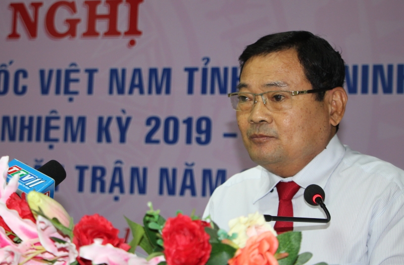 Ủy ban MTTQ Việt Nam tỉnh nhận Cờ thi đua xuất sắc toàn diện năm 2020