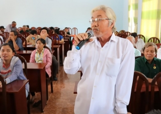 Đại biểu HĐND tỉnh, huyện Gò Dầu tiếp xúc cử tri xã Cẩm Giang
