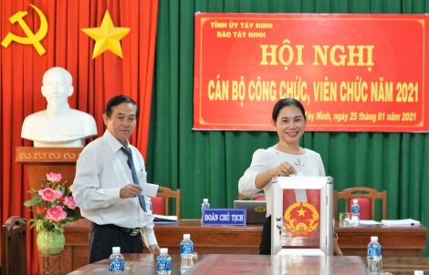 Báo Tây Ninh: Hội nghị cán bộ công chức, viên chức, người lao động năm 2021