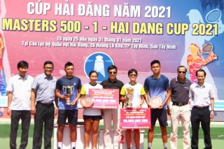 Lý Hoàng Nam giành lại ngôi vương Giải quần vợt VTF Masters 500