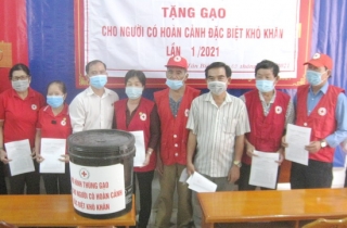 Hội Chữ thập đỏ huyện Tân Biên: Ra mắt mô hình “Thùng gạo cho những người có hoàn cảnh đặc biệt khó khăn”