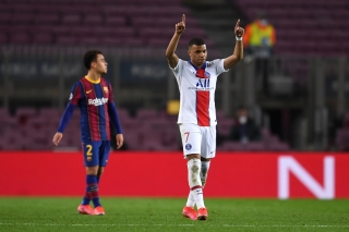 Mbappe lập hat-trick, PSG “đè bẹp” Barca tại Nou Camp