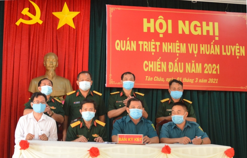 Tân Châu quán triệt nhiệm vụ huấn luyện chiến đấu năm 2021