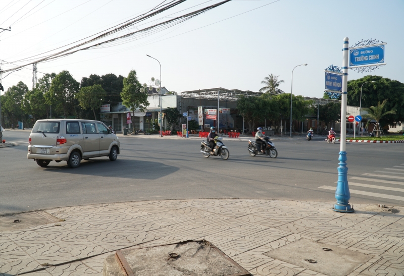 Mong lắp đèn tín hiệu giao thông giao lộ đường Trường Chinh - Nam Kỳ Khởi Nghĩa