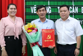 Ông Nguyễn Thanh Hải- Trưởng Phòng Kinh tế- Hạ tầng làm Bí thư Đảng ủy xã Cẩm Giang