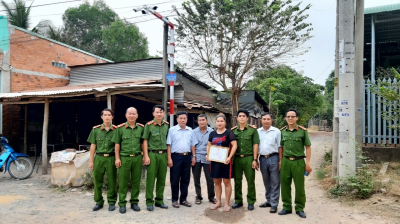 Xã Tiên Thuận (Bến Cầu): Vận động xã hội hóa lắp đặt 2 cụm camera an ninh