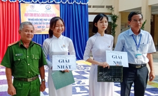 Trường THPT Nguyễn Thái Bình tổ chức hội thi Rung chuông vàng
