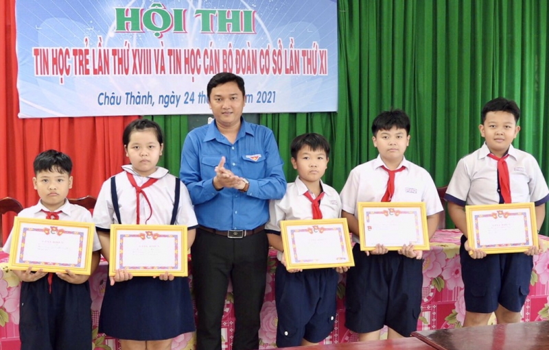 Châu Thành: Hội thi Tin học trẻ và Tin học cán bộ Đoàn