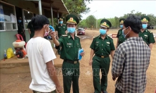 Các địa phương giáp Lào, Campuchia đồng loạt kích hoạt hệ thống phòng dịch