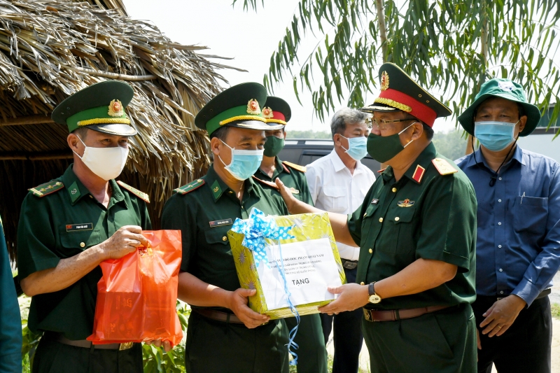 Kiểm tra công tác phòng, chống dịch trên biên giới Tây Ninh