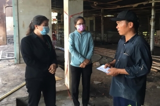 Lãnh đạo huyện Gò Dầu thăm gia đình bị hoả hoạn